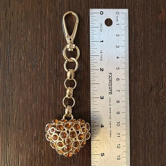 🔥2 X HP🔥VTG gold color Jewelry Heart Key Fob, Amber Style Rhinestones, NWOT - Picture 7 of 9